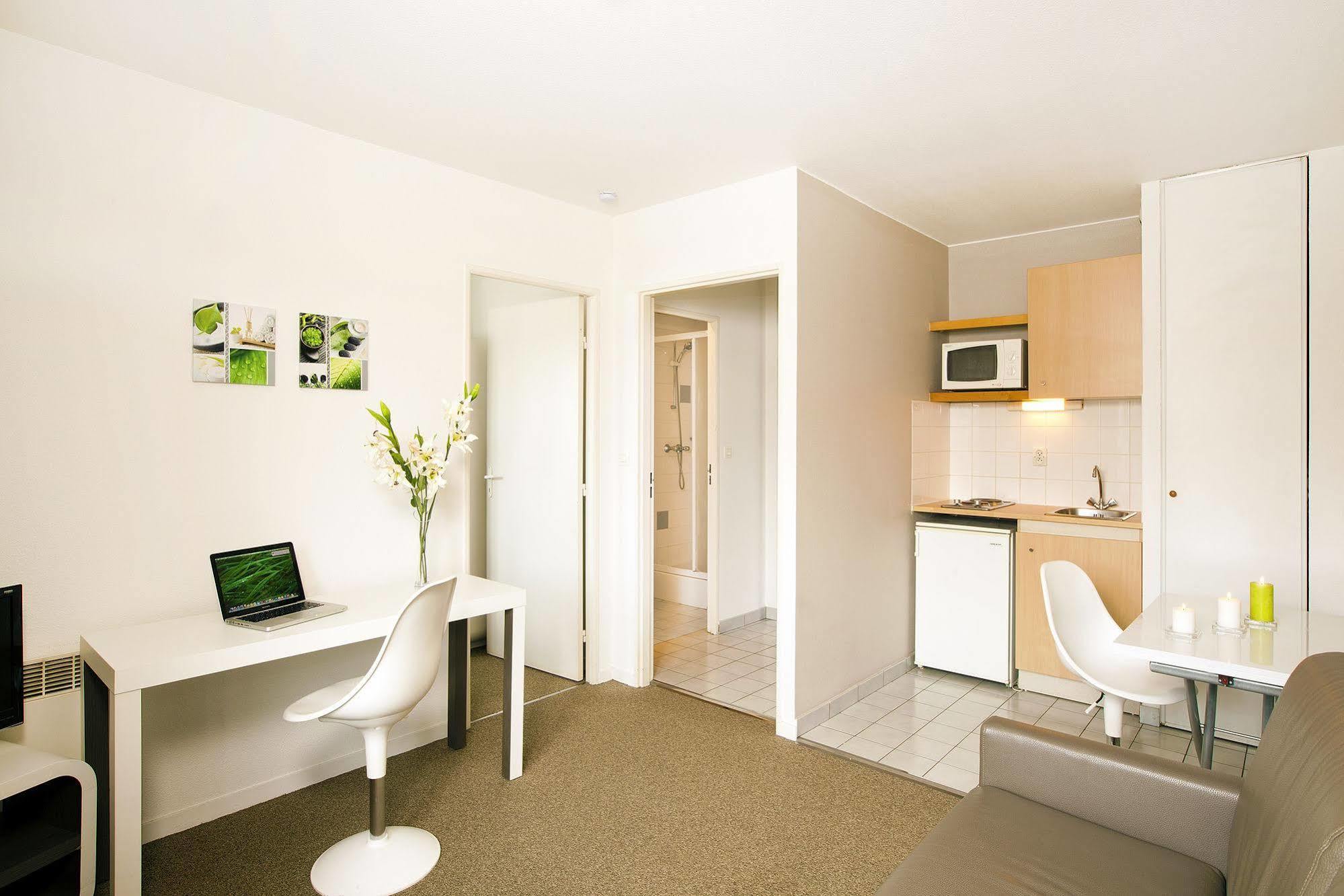 Sejours & Affaires La Rochelle Les Minimes Aparthotel Exterior foto