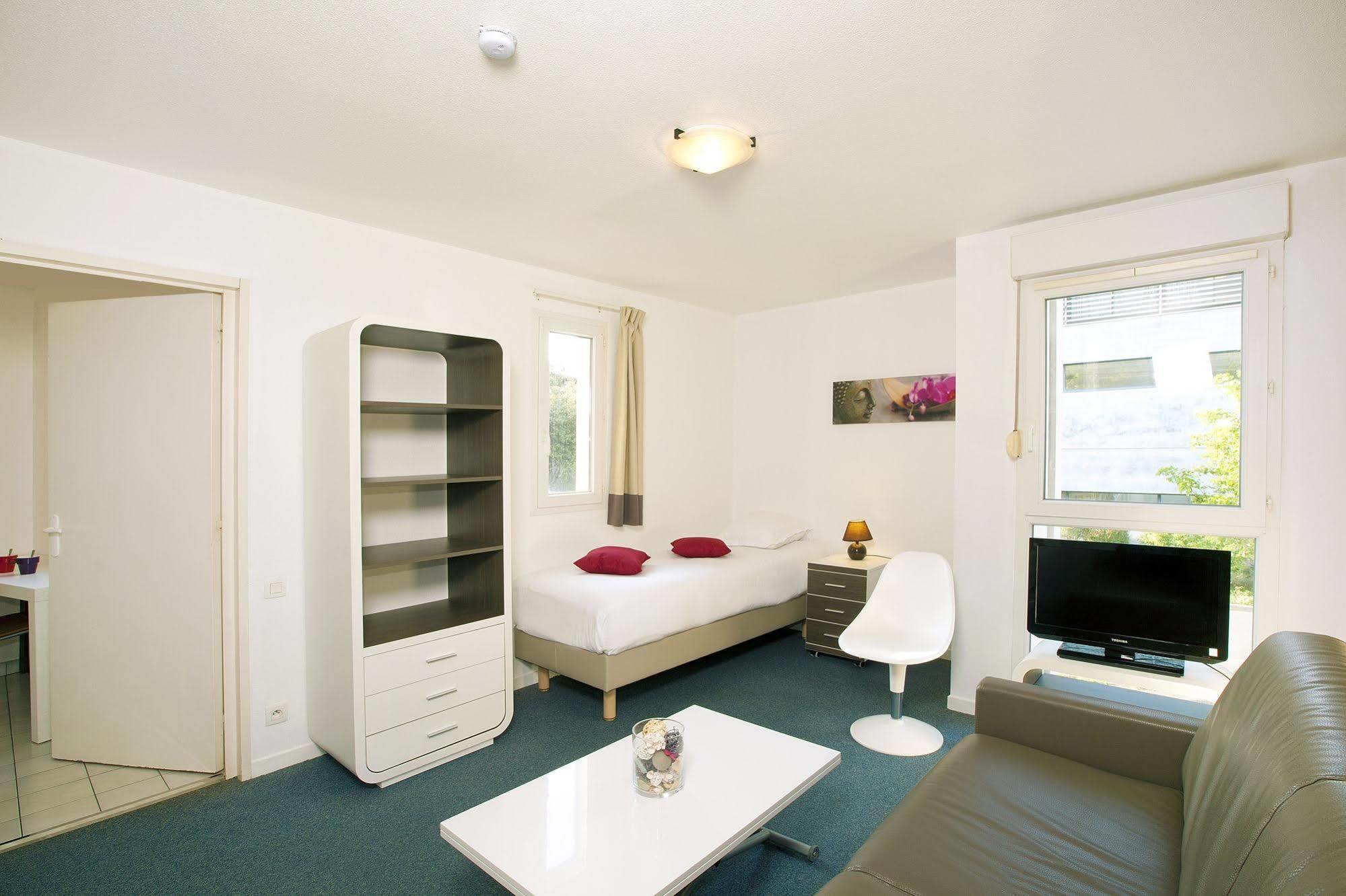 Sejours & Affaires La Rochelle Les Minimes Aparthotel Exterior foto
